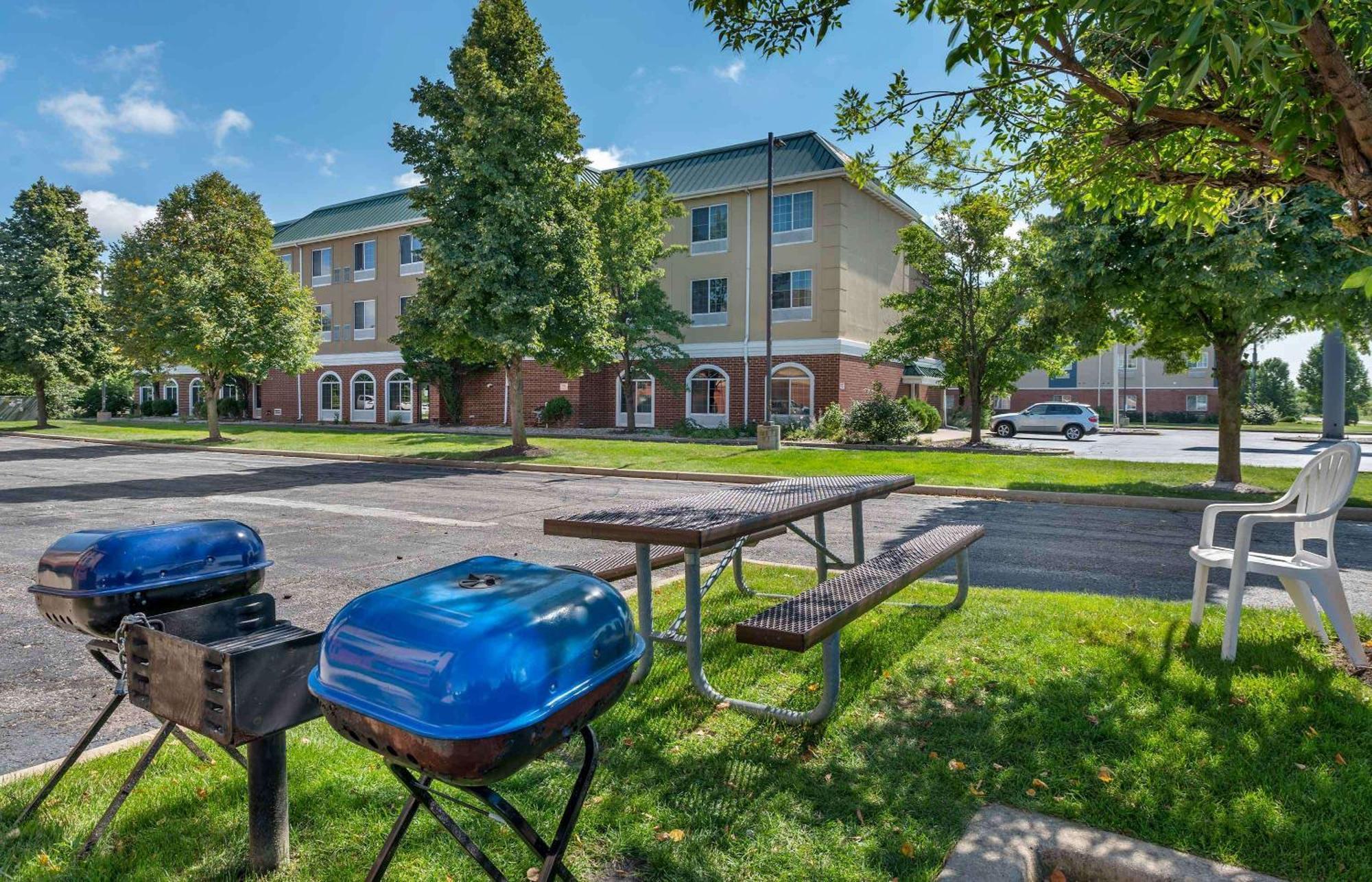 Extended Stay America Suites - Merrillville - Us Rte 30 Экстерьер фото
